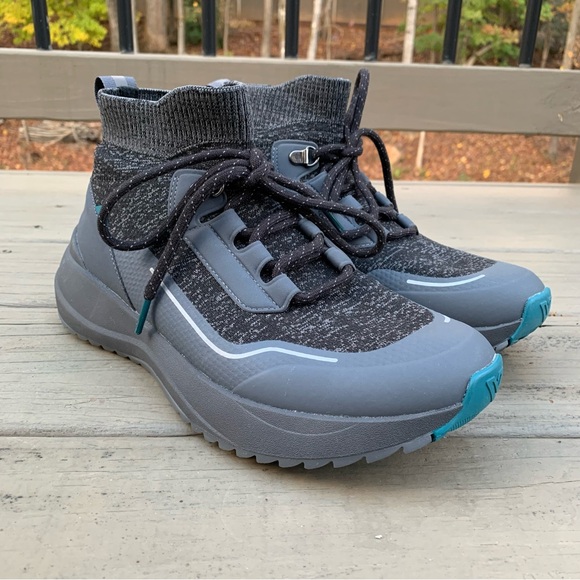 NWOB Vessi Cloudburst High Top Waterproof Shoes in Peak Black size 9 - Picture 3 of 16